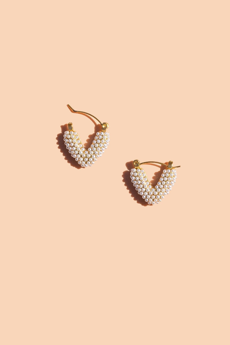 V Pearl Mini Dot Hoops