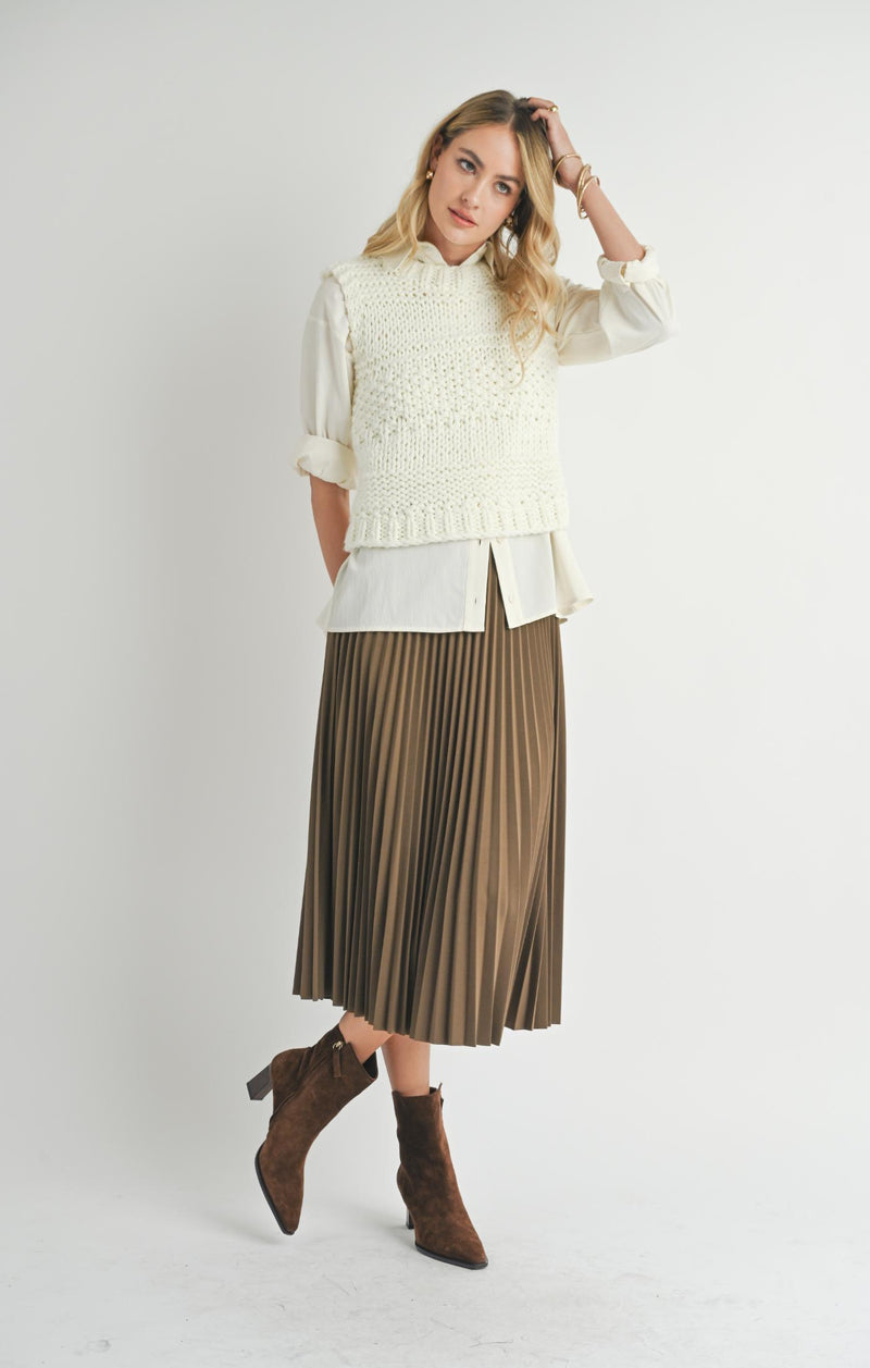 Isla Chuncky Knit Sweater Vest, Ivory