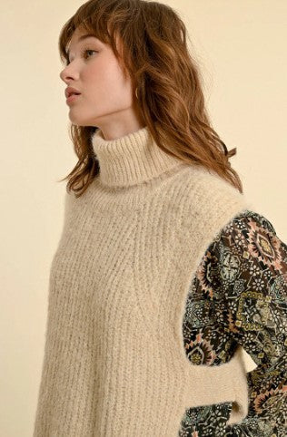 Turtleneck Sleeveless Open Sweater, Off White