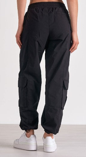 Pull Tag Detail Cargo Pants, Black