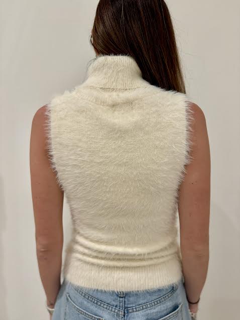 Cozy Turtleneck Sleeveless Sweater, Off White