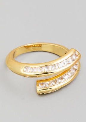 Rhinestone Studded Twist Ring, Gold